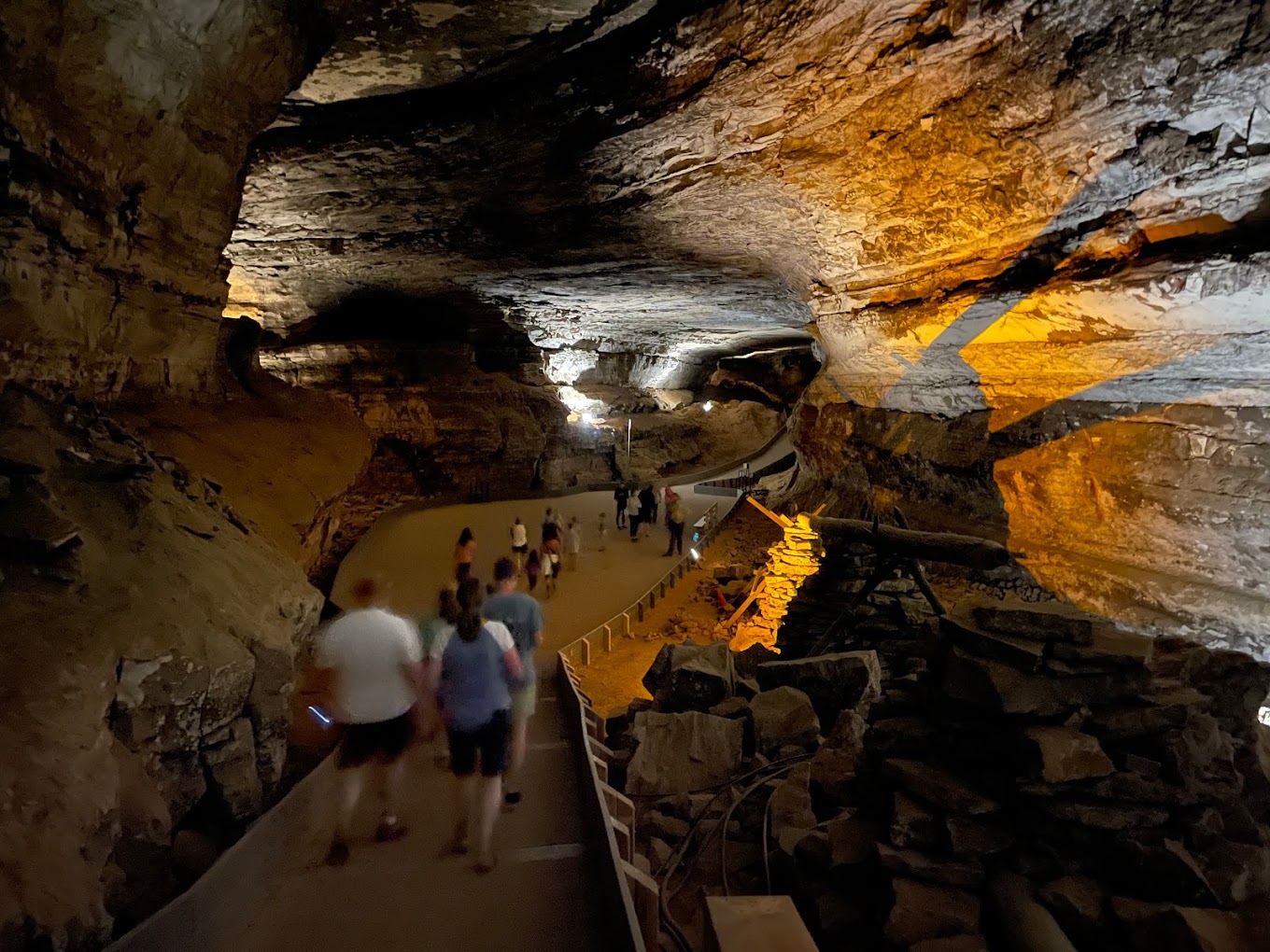 Mammith cave