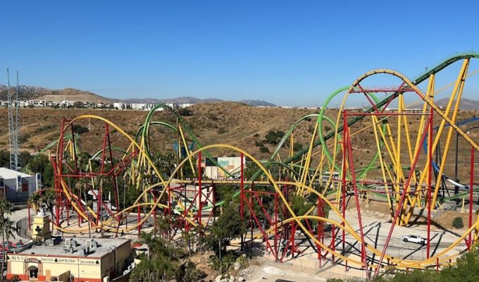 Six Flags Magic Mountain_01